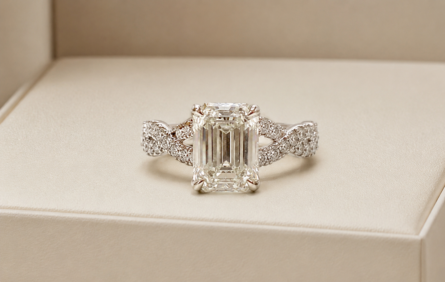 2.75 carat Emerald Lab Grown Diamond