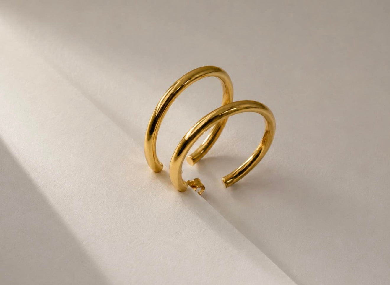 Medium Chunky Hoops